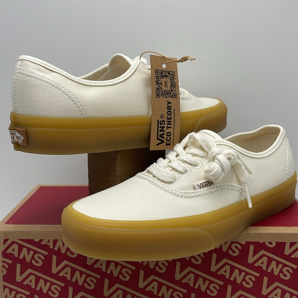 Vans WMNS Authentic
Eco Theory In Our Hands White 
VN0A5KRDTBD
Sneakers - Picture 8 of 16